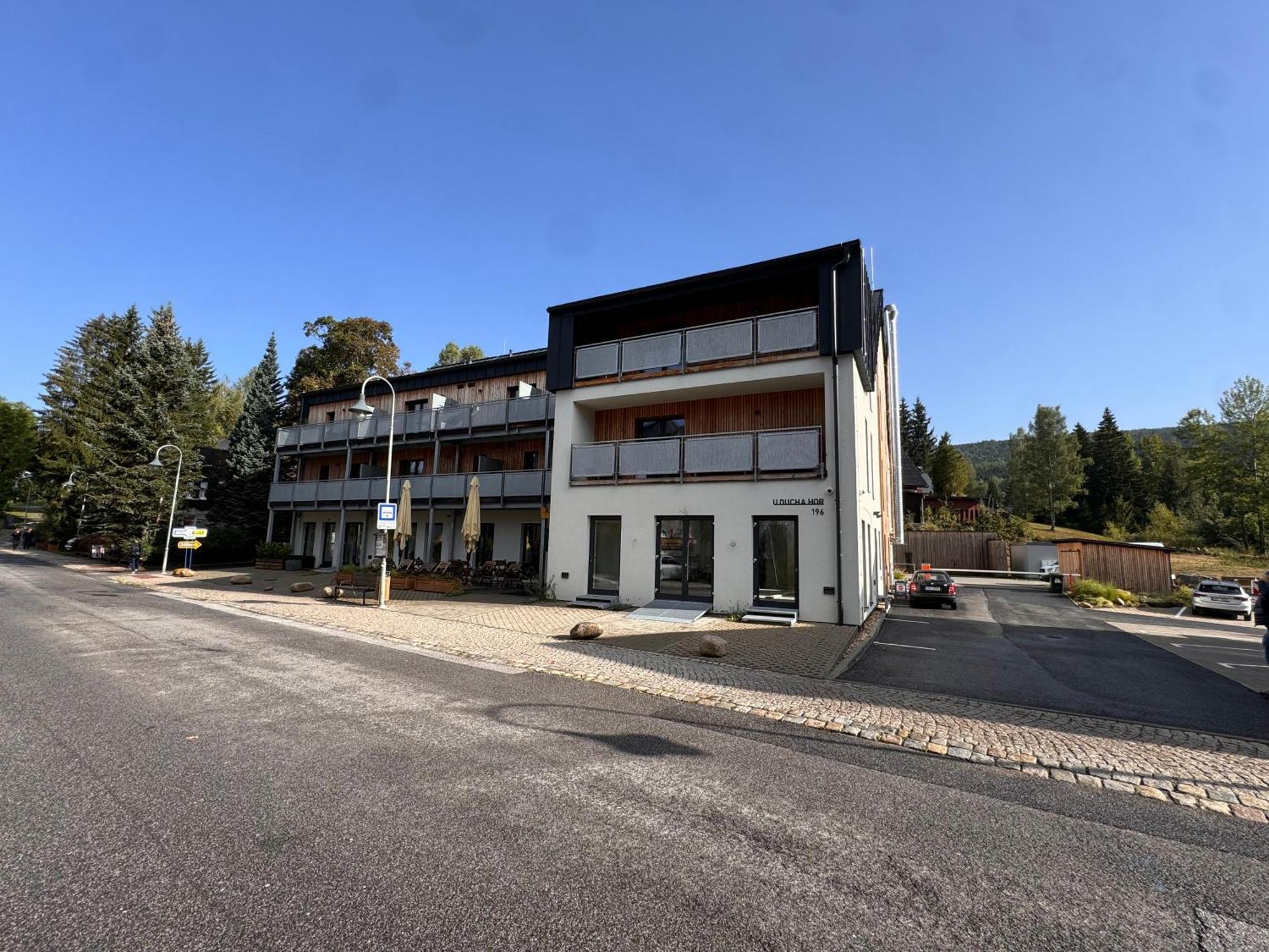 Luxusní Apartmán Grand: Central Harrachov with Private Terrace Exterior photo